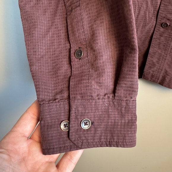Royal Robbins Men's Medium Modal Button Up Shirt Relaxed Fit Burgundy-Plum - Picture 3 of 15
